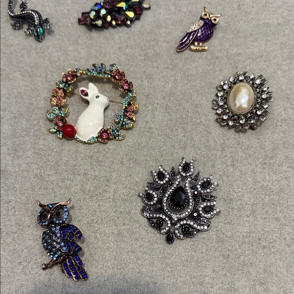 Colorful Animal and Floral Brooch Set - Picture 3 of 4